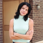 Lorelai Gilmore character picture for the Picguessr quiz