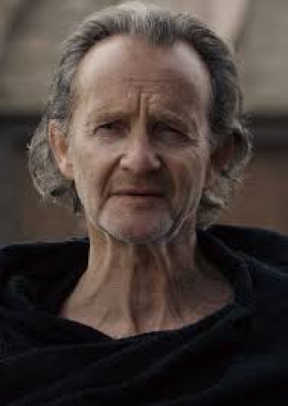 Qyburn character picture for the Picguessr quiz