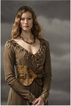 Aslaug character picture for the Picguessr quiz