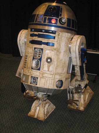 R2-D2 character picture for the Picguessr quiz